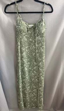 No Boundaries Women's Sage Green Floral Maxi Dress with Front Slit